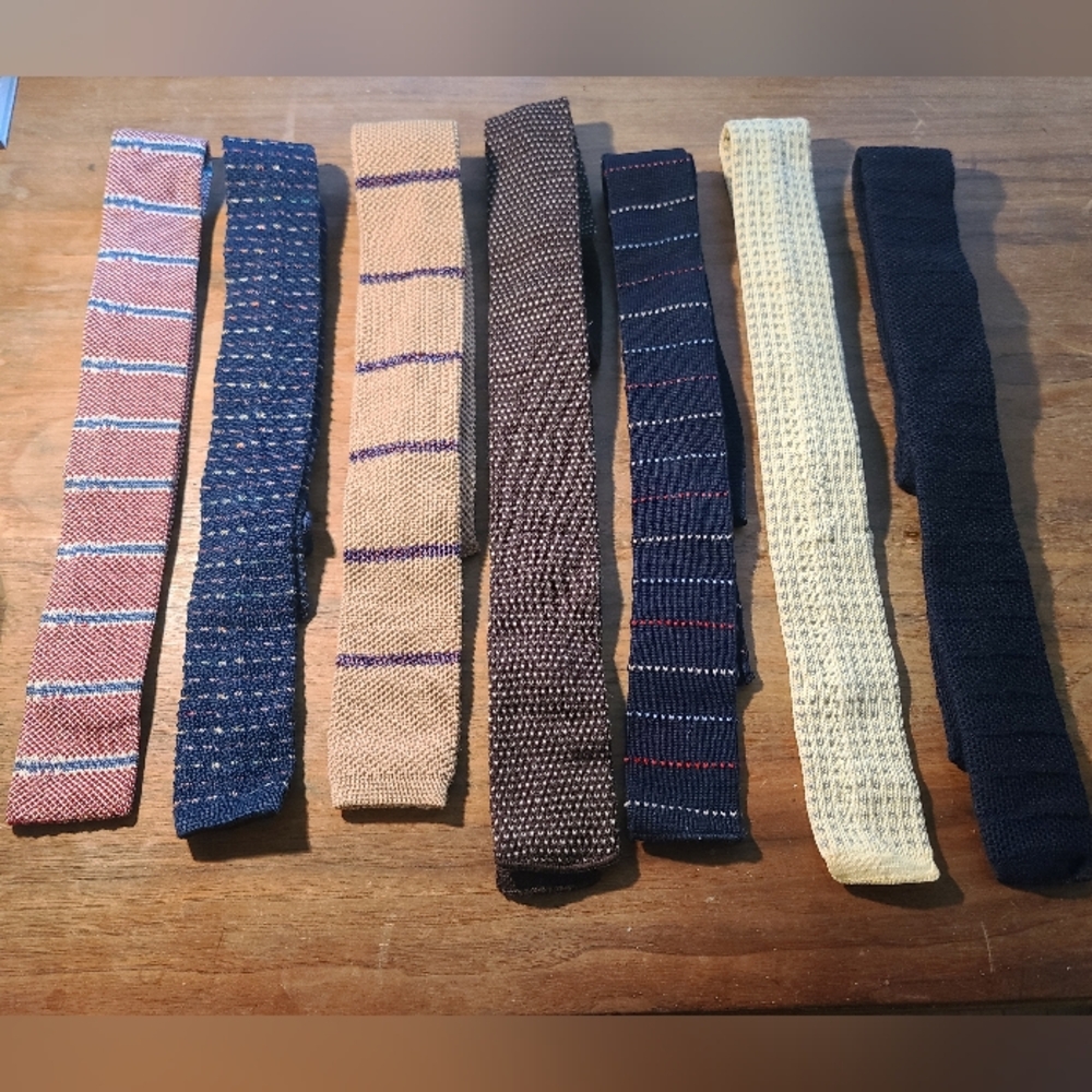 Set of 7 Vintage Knit Ties - Picture 2 of 6